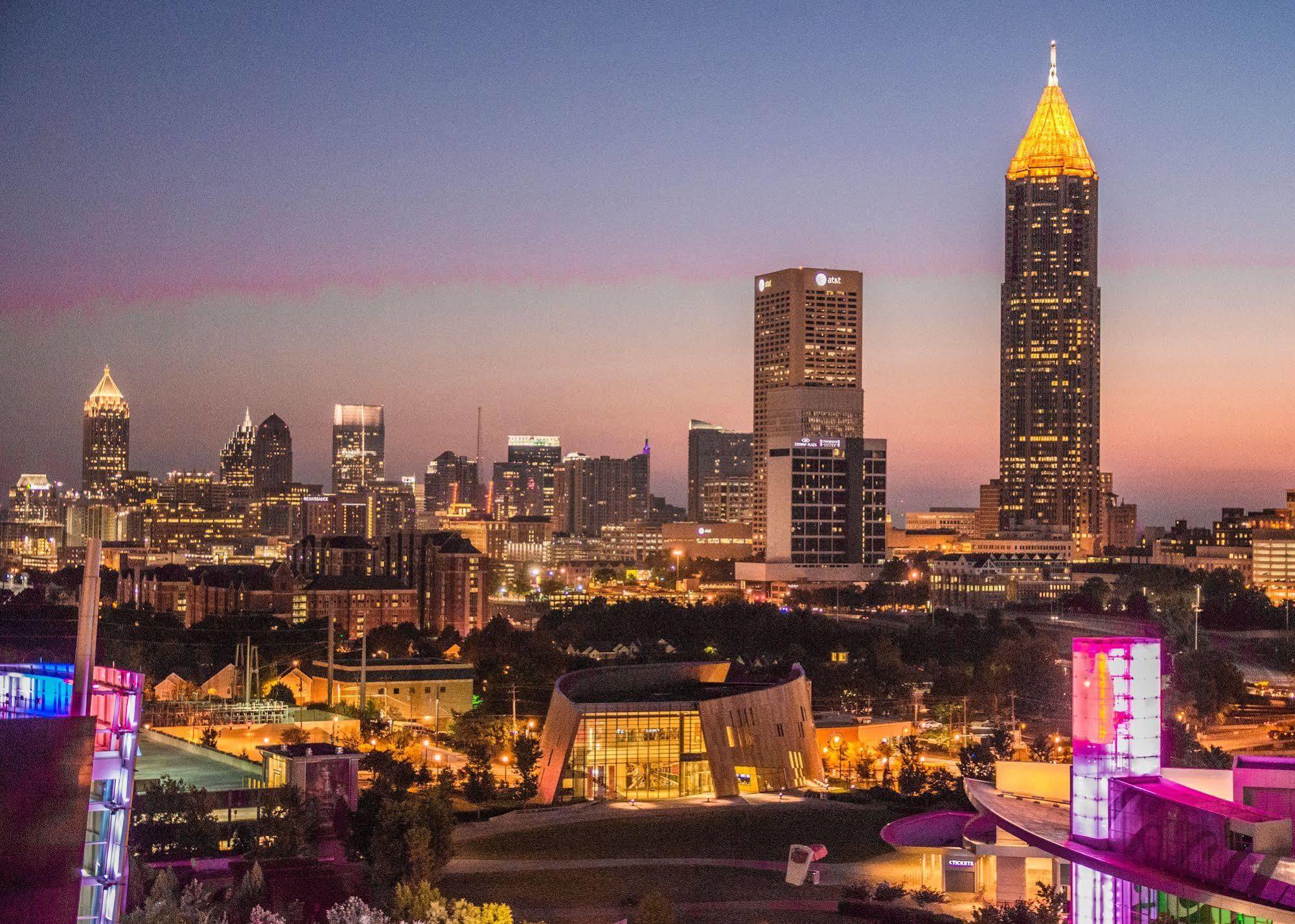 Embassy Suites By Hilton Atlanta At Centennial Olympic Park Exterior foto